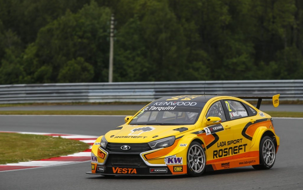 WTCC - TARQUINI MEGSZEREZTE A LADA VESTA ELSŐ GYŐZELMÉT A MOSZKVAI NYITÓFUTAMON!