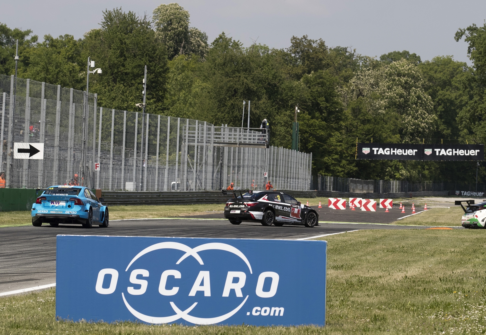 wtcr_oscaro_01-jpg.jpg