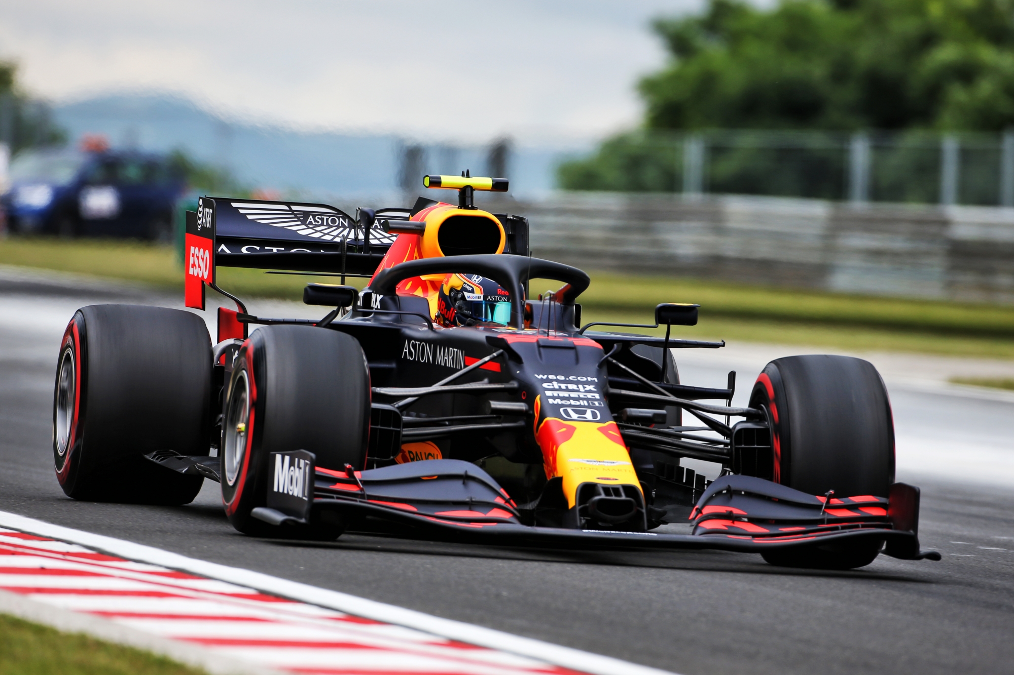 F1: Máris szóba hozták a Red Bullt az új motorpartnerrel