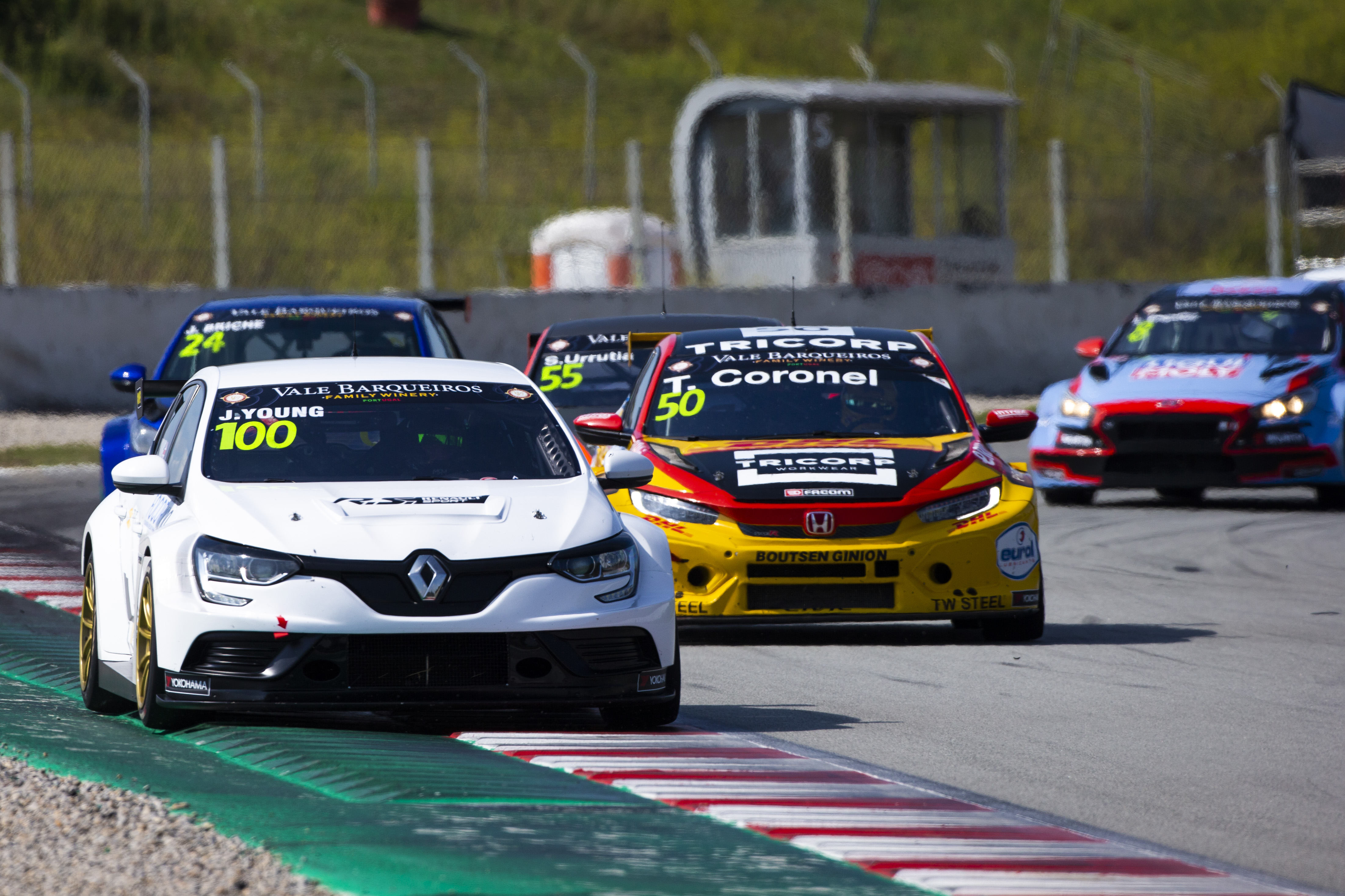 A Renault is megveti a lábát a WTCR-ben