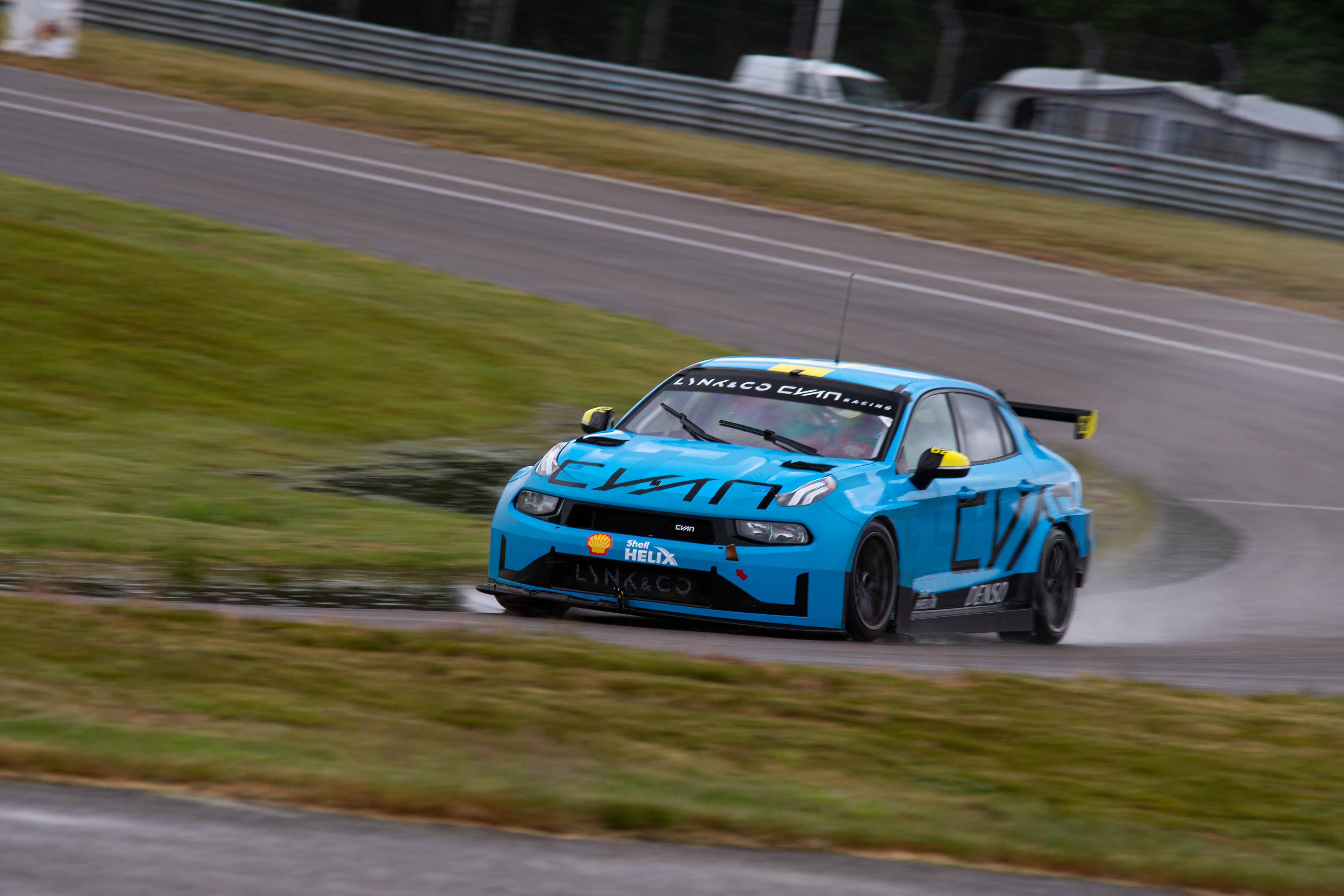 WTCR: Meglepő pilótával egészült ki a Lynk&Co négyese