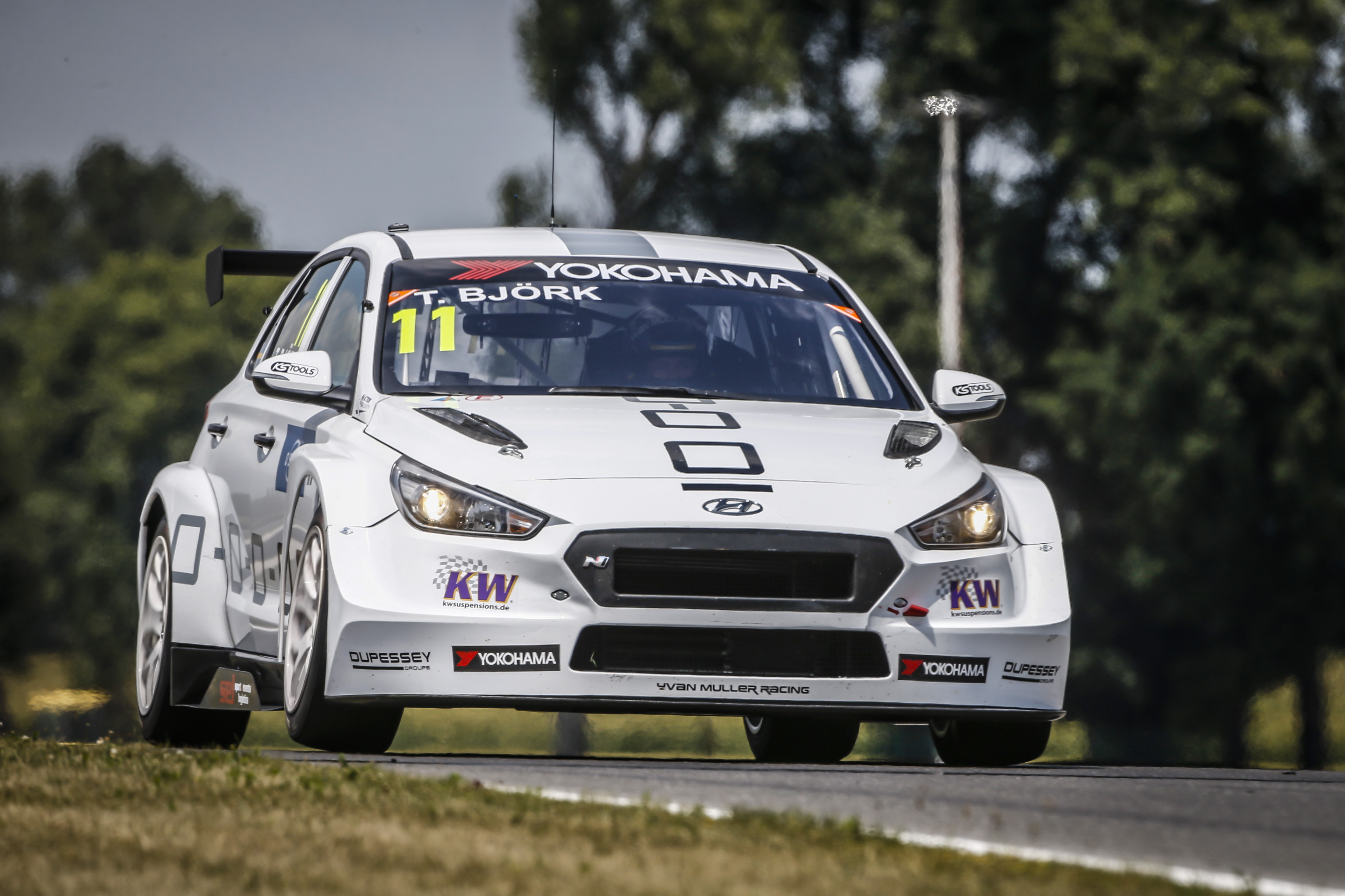 WTCR - BJÖRK EGY MÁSODPERCCEL MICHELISZ ELŐTT A NINGBÓI FP1-EN