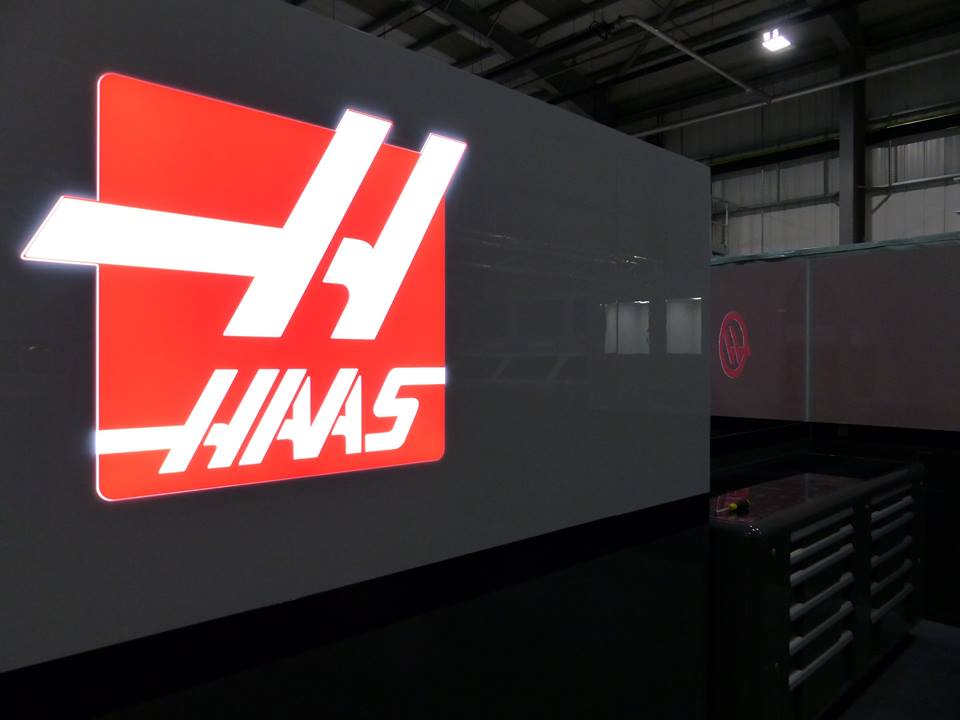 F1 - A FERRARI AJÁNLOTTA, A HAAS LEIGAZOLTA