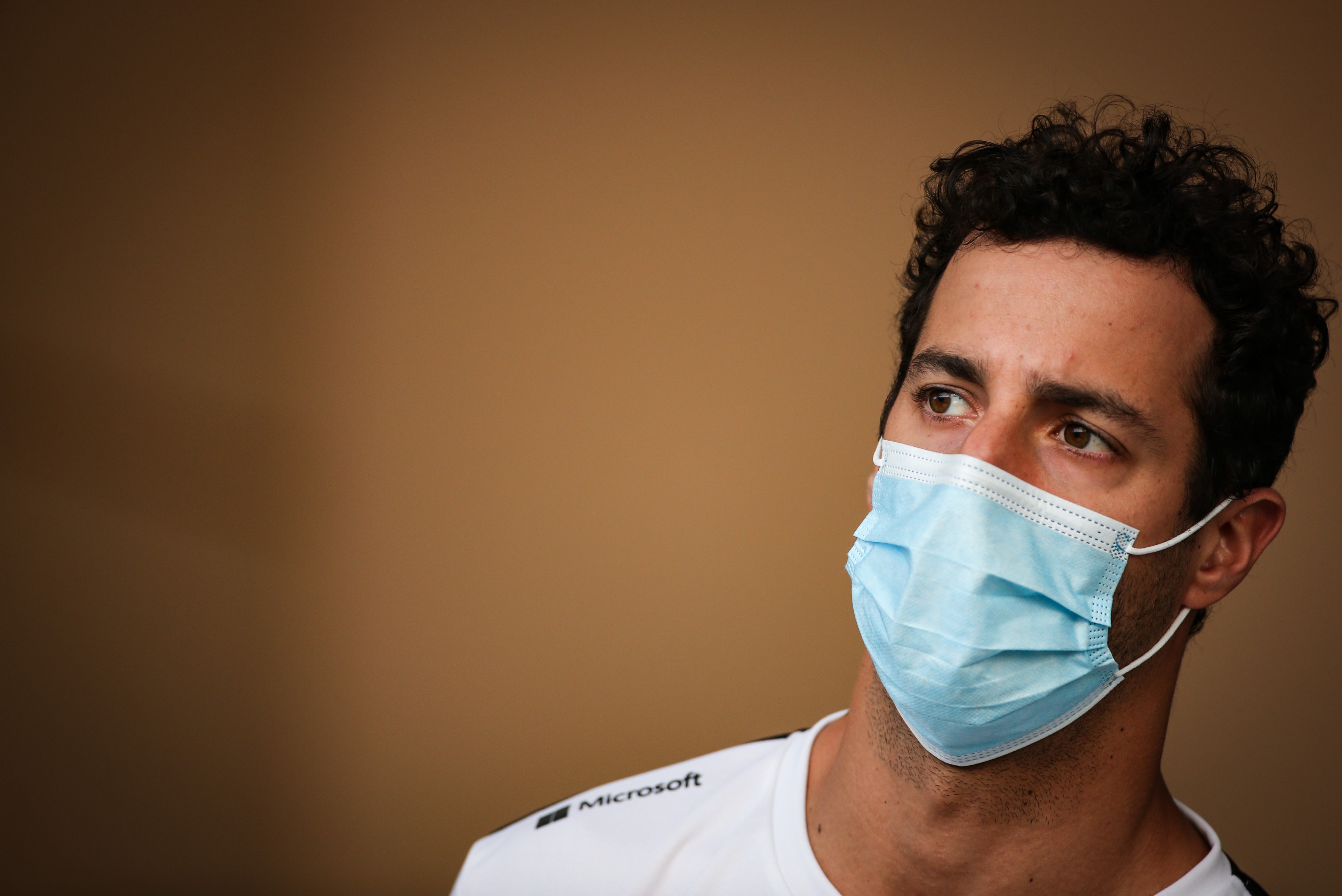 F1: Bizonytalan vírusteszttel riogatták Ricciardót