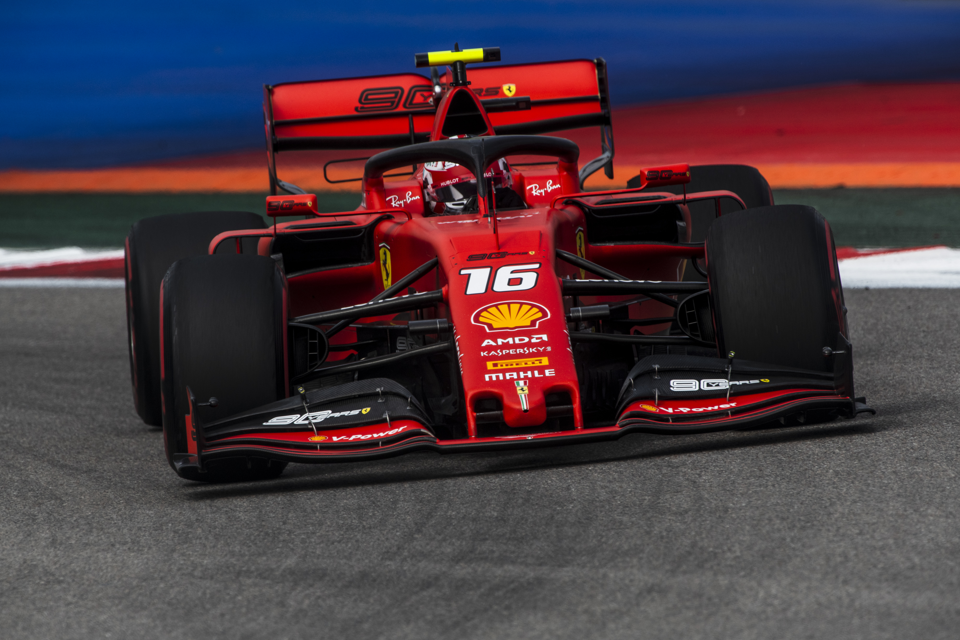 F1: A Ferrari uralta az utolsó edzést Szocsiban