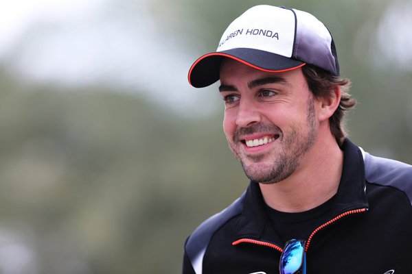 F1 - ALONSO NEM INDULHAT BAHREINBEN, VANDOORNE HELYETTESÍTI A SPANYOLT