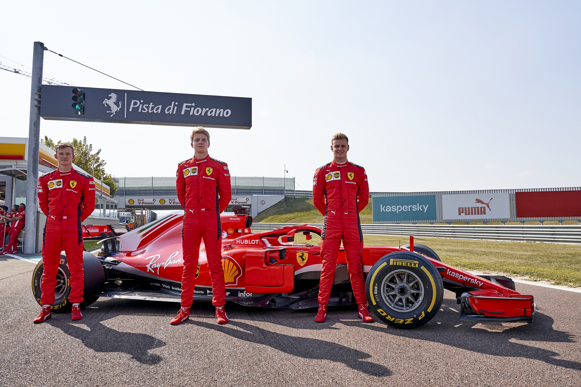 F1: Így telt Schumacherék exkluzív tesztnapja az első éles bevetés előtt
