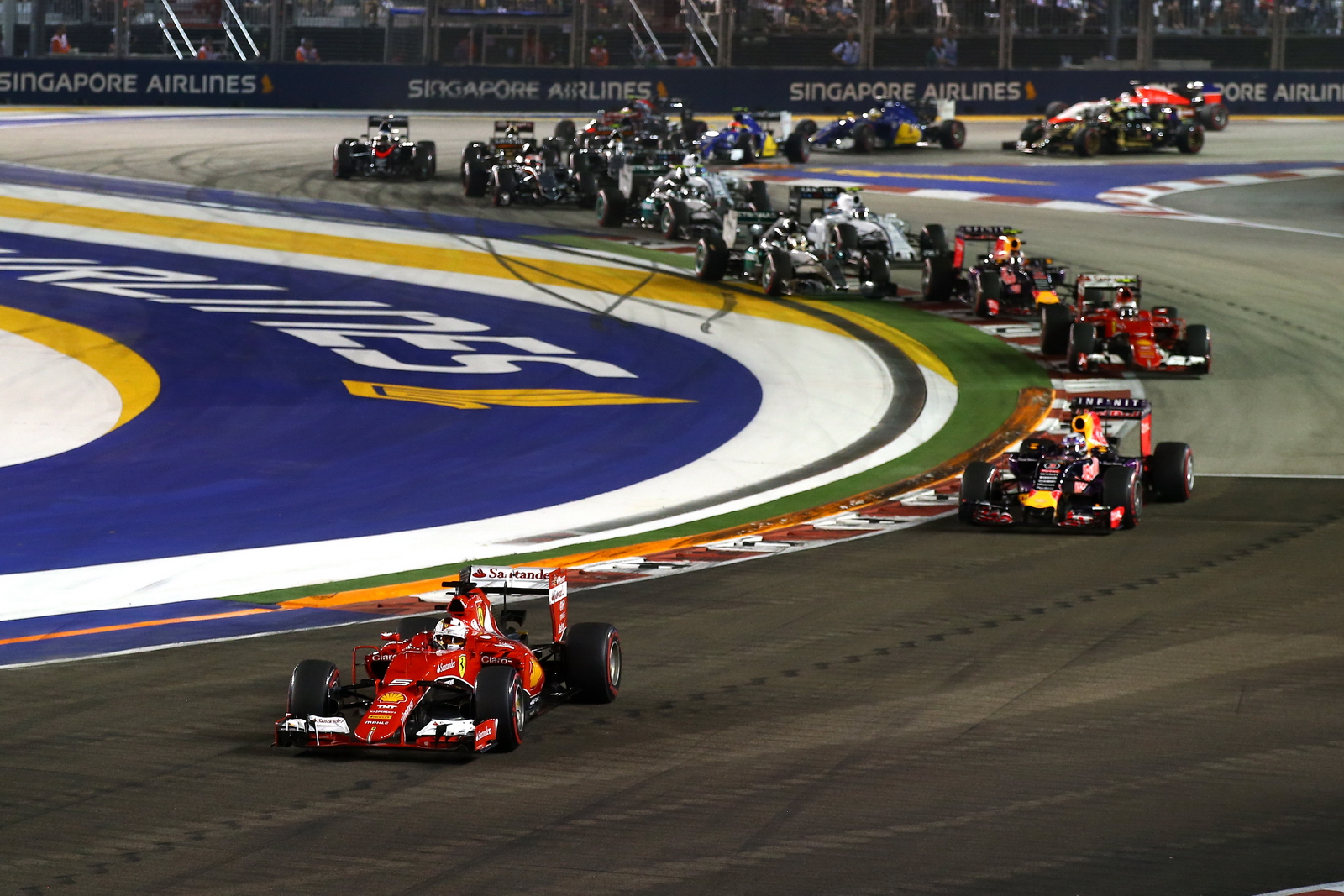 2015_singapore_gp_race_020.jpg