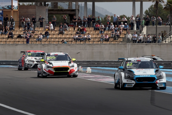 TCR EU - RAJT-CÉL GYŐZELMET ARATOTT BORKOVIC NAGY DANI ELŐTT