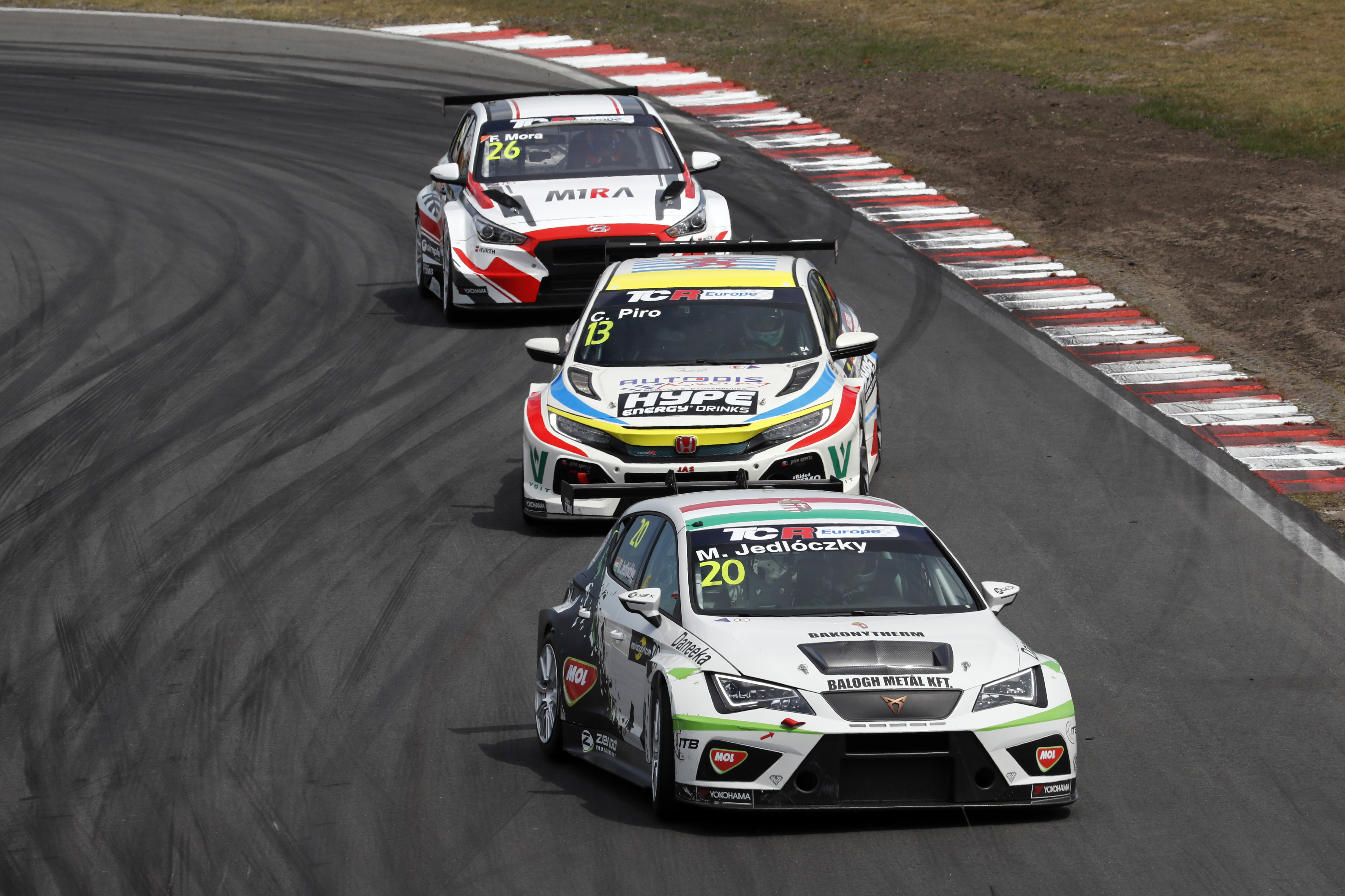 2018-2018_zandvoort_race_2---2018_tcr_europe_zandvoort_r2_20_mark_jedloczky_95.jpg