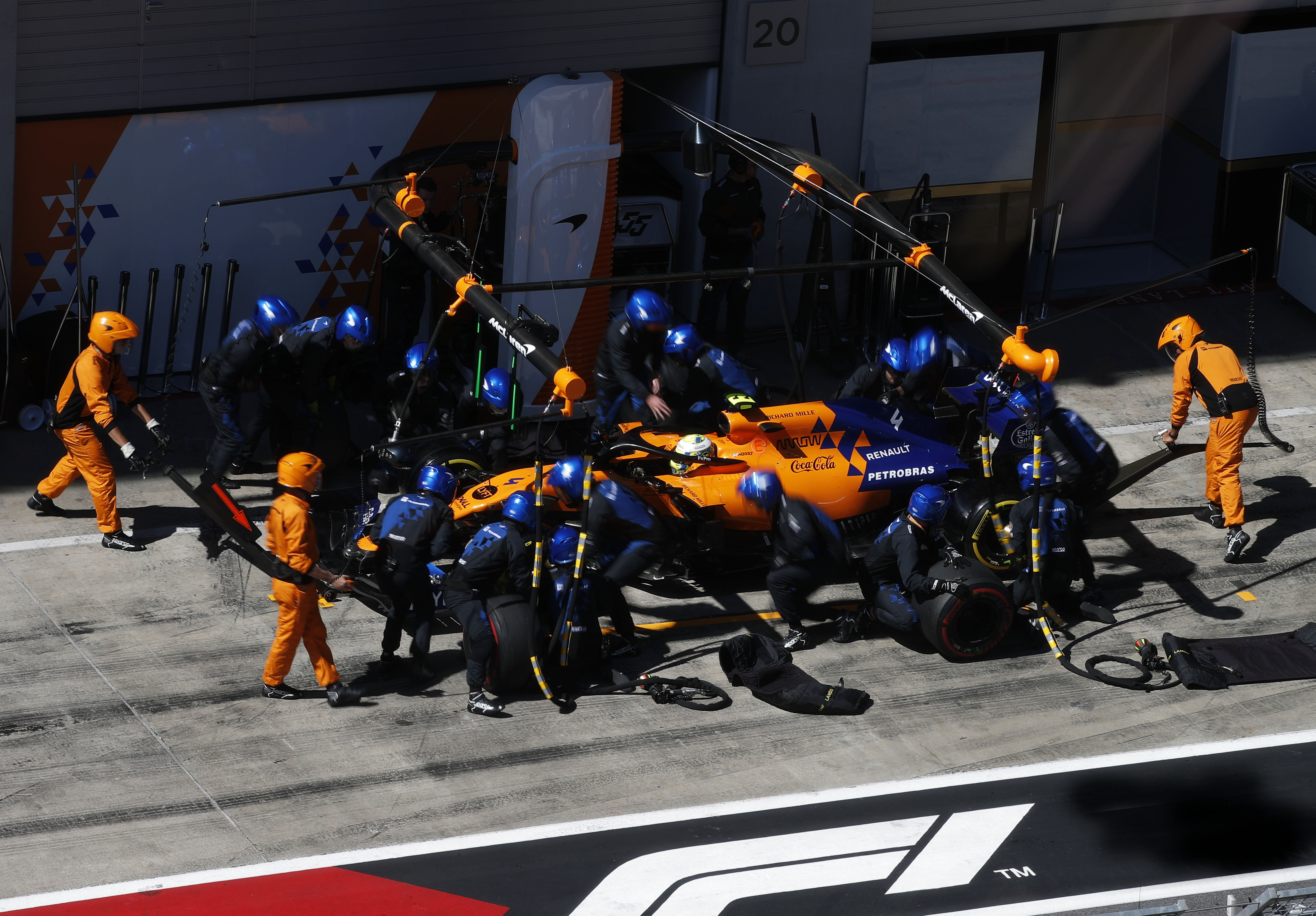 F1: Megint elhagyja a McLarent a neves szakember
