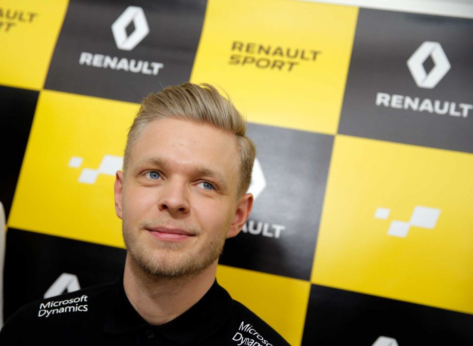 F1 - DÁN SAJTÓ: MAGNUSSEN SZAKÍTOTT A MENEDZSERÉVEL