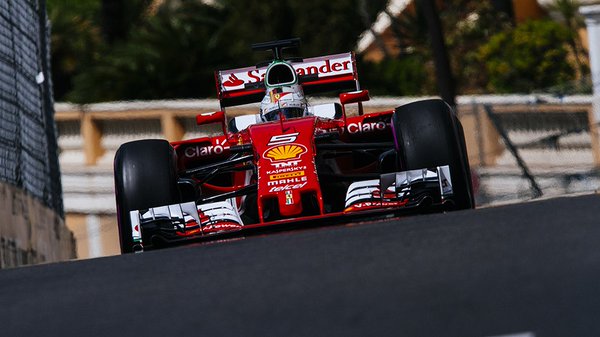 F1 - VETTEL A MERCEDESEK ÉS A RED BULLOK ELŐTT AZ UTOLSÓ EDZÉSEN