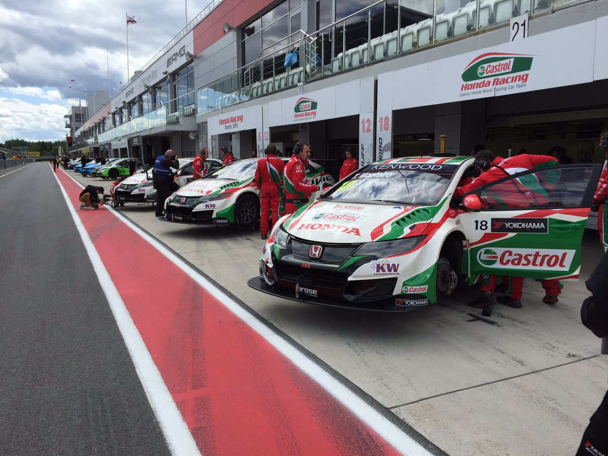 WTCC - HÁRMAS HONDA-SIKER A MOSZKVAI TESZTEN: MICHELISZ EGY 2. HELLYEL INDÍTOTT