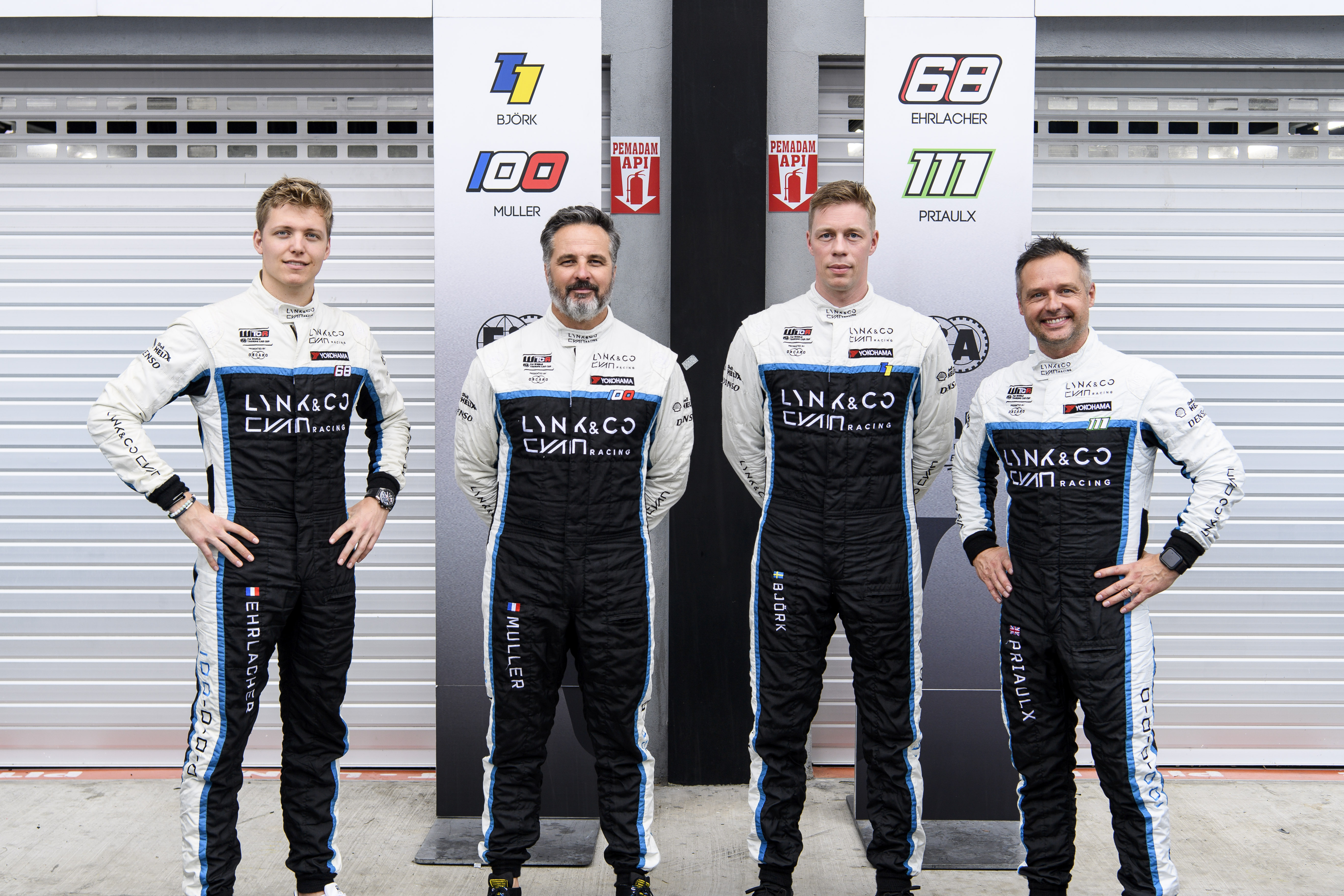 cr_19q4_wtcr_malaysia_teampicture_003.jpg