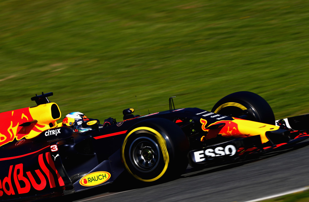 daniel_ricciardo_f1_winter_testing_barcelona_h3s6vhhpsizx.jpg