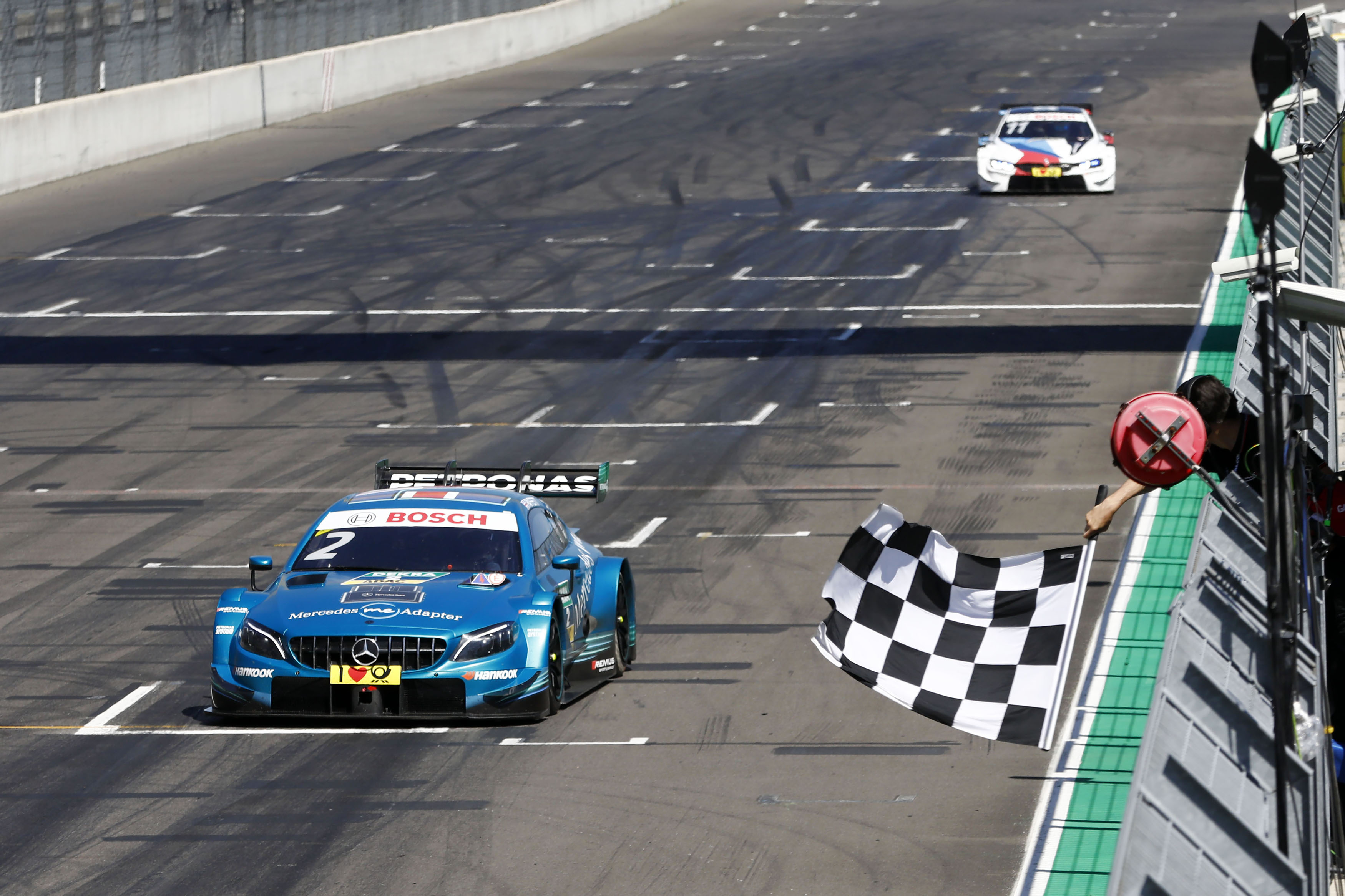 DTM - GARY PAFFETT AZ IDEI ELSŐ DUPLÁZÓ