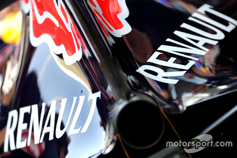 f1-abu-dhabi-gp-2015-red-bull-racing-renault-sport-f1-29.jpg