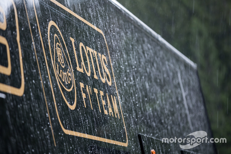 f1-belgian-gp-2015-lotus-f1-team-truck-and-logo-in-a-post-race-rain-storm.jpg