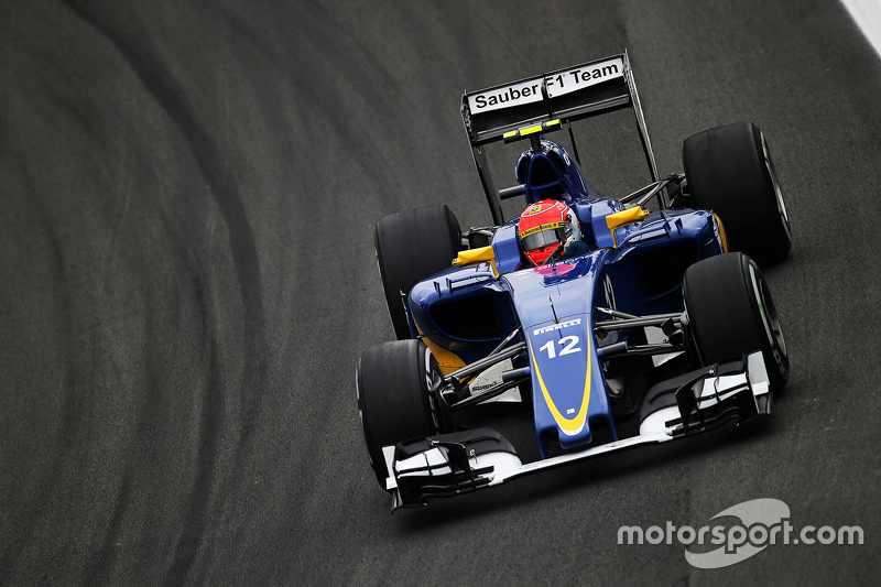 f1-brazilian-gp-2015-felipe-nasr-sauber-c34.jpg