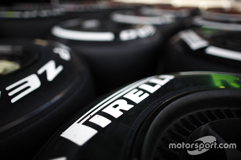 f1-british-gp-2015-pirelli-tyres.jpg