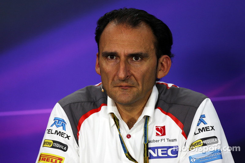 f1-canadian-gp-2014-giampaolo-dall-ara-sauber-f1-team-head-of-track-engineering-in-the-fia.jpg