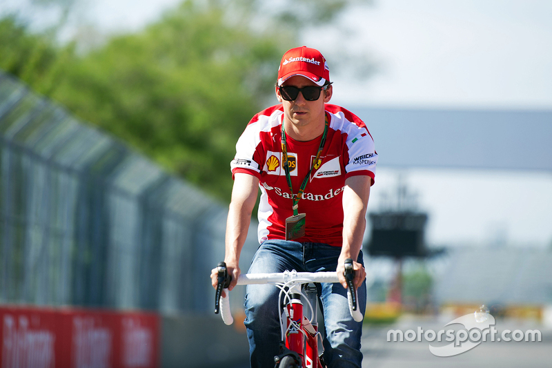 f1-canadian-gp-2015-esteban-gutierrez-ferrari-test-and-reserve-driver-rides-the-circuit.jpg