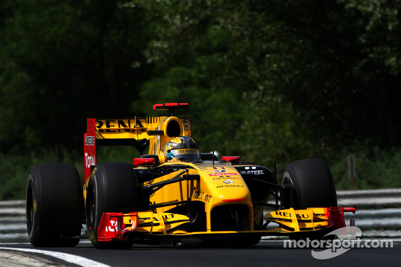 f1-hungarian-gp-2010-robert-kubica-renault-f1-team.jpg