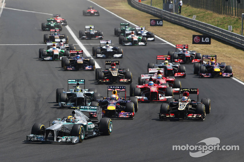 f1-hungarian-gp-2013-lewis-hamilton-mercedes-amg-f1-w04-leads-at-the-start-of-the-race.jpg