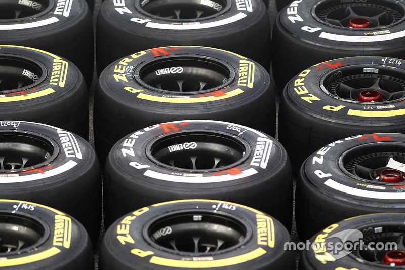 f1-italian-gp-2015-pirelli-tires.jpg