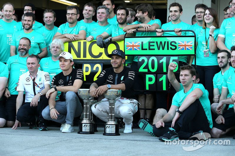 f1-japanese-gp-2015-race-winner-lewis-hamilton-mercedes-amg-f1-team-second-place-nico-rosb.jpg