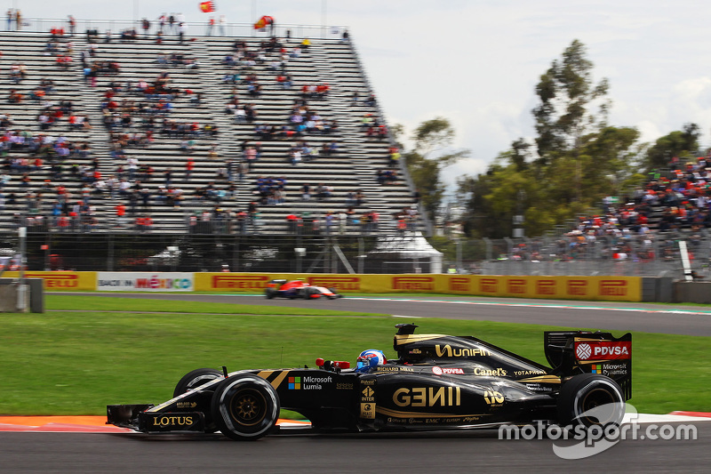 f1-mexican-gp-2015-jolyon-palmer-lotus-f1-e23-test-and-reserve-driver.jpg