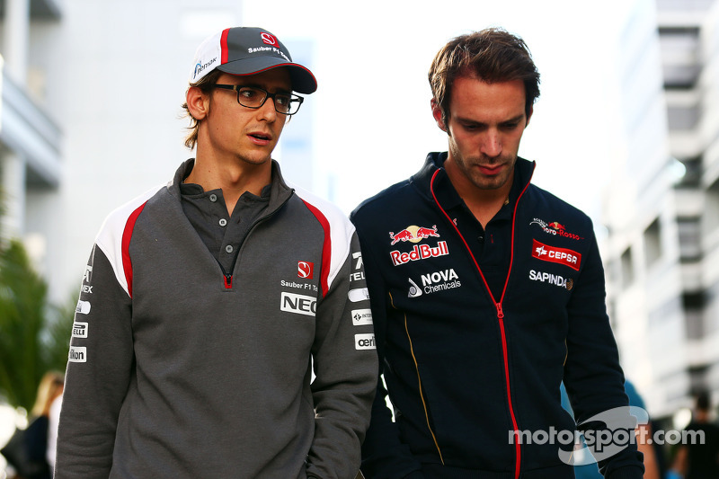 f1-russian-gp-2014-l-to-r-esteban-gutierrez-sauber-with-jean-eric-vergne-scuderia-toro-ros.jpg