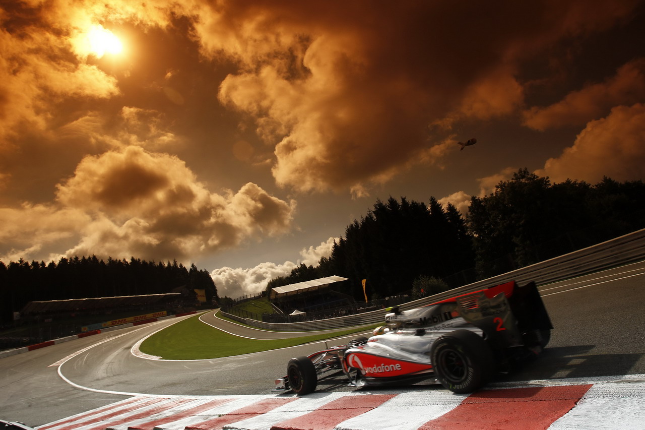 f1-spa-francorchamps-sat-lewis-hamilton-6.jpg