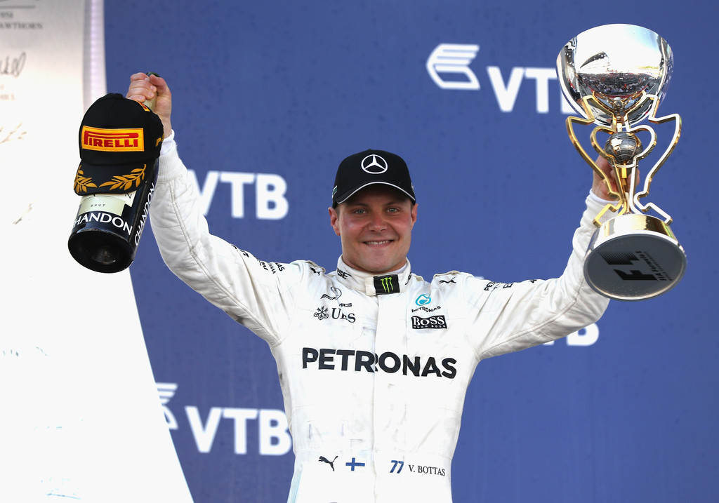 F1 - MEGVAN BOTTAS ELSŐ FORMA-1-ES FUTAMGYŐZELME!