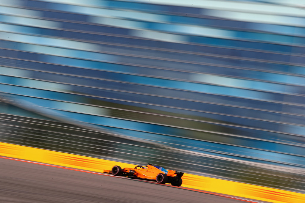 fernando_alonso_f1_grand_prix_russia_practice_ry6t9ttztznx.jpg