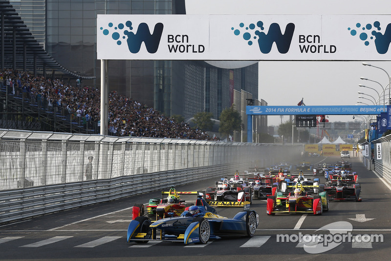 formula-e-beijing-eprix-2014-start-nicolas-prost-leads.jpg