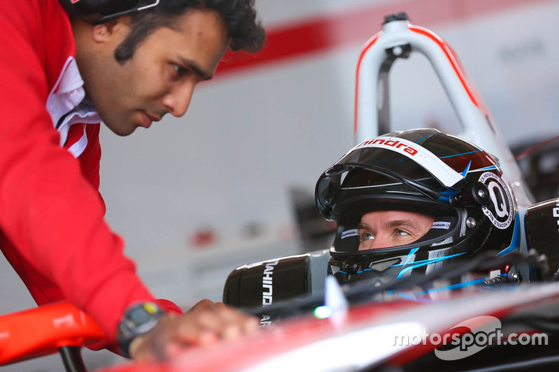 FORMULA E - HEIDFELD KIHAGYJA A PUNTA DEL ESTE EPRIX-T