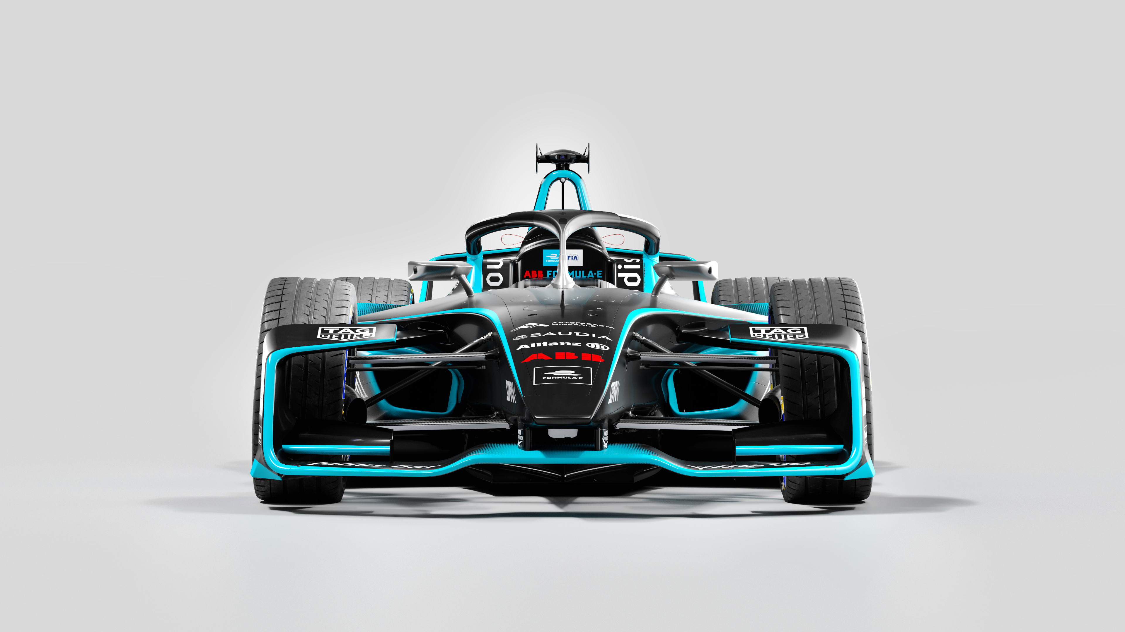 Stúdióképeken a Formula–E Gen2 EVO autója.