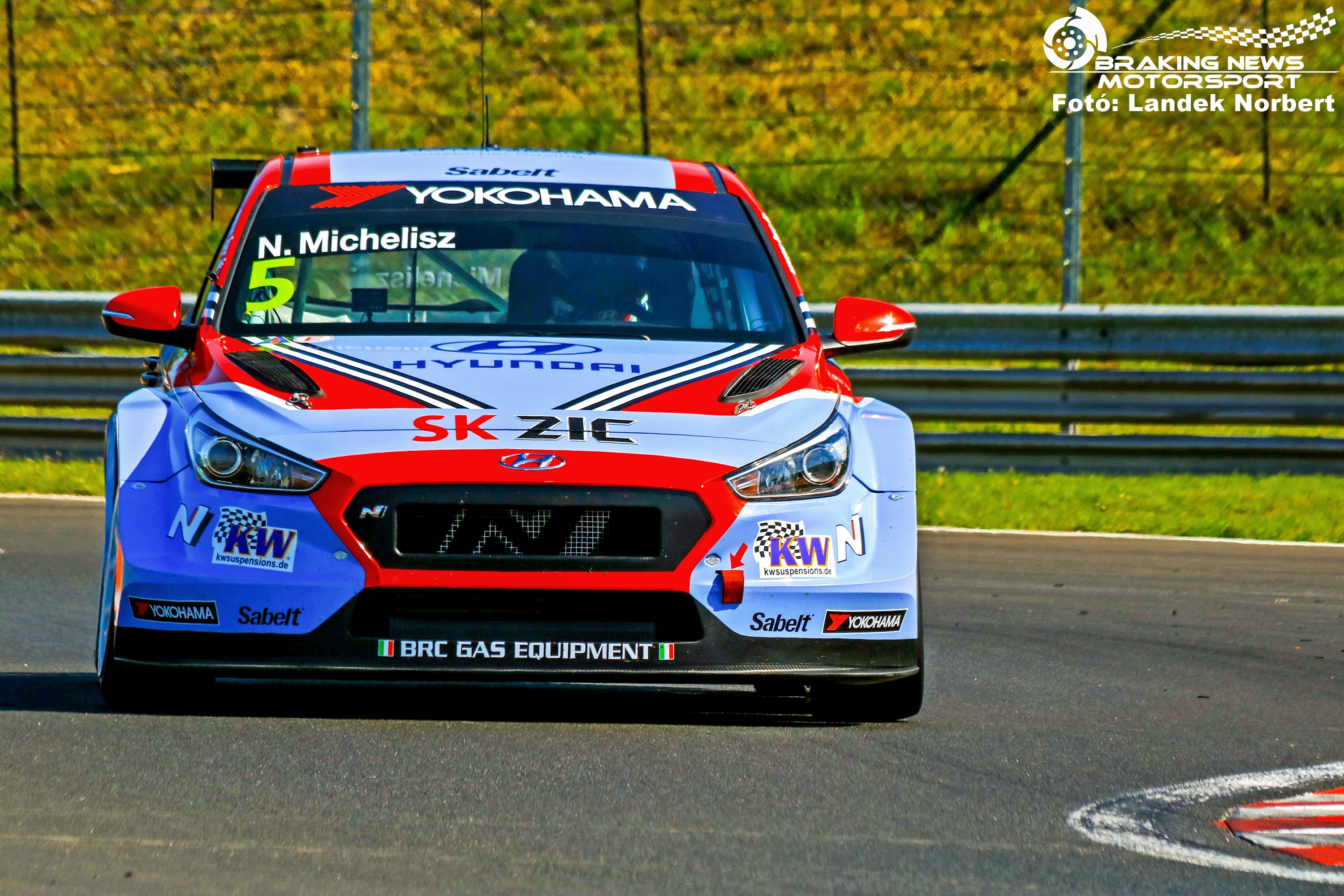 WTCR - MICHELISZ-POLE A HUNGARORINGI ELSŐ IDŐMÉRŐ EDZÉSEN!