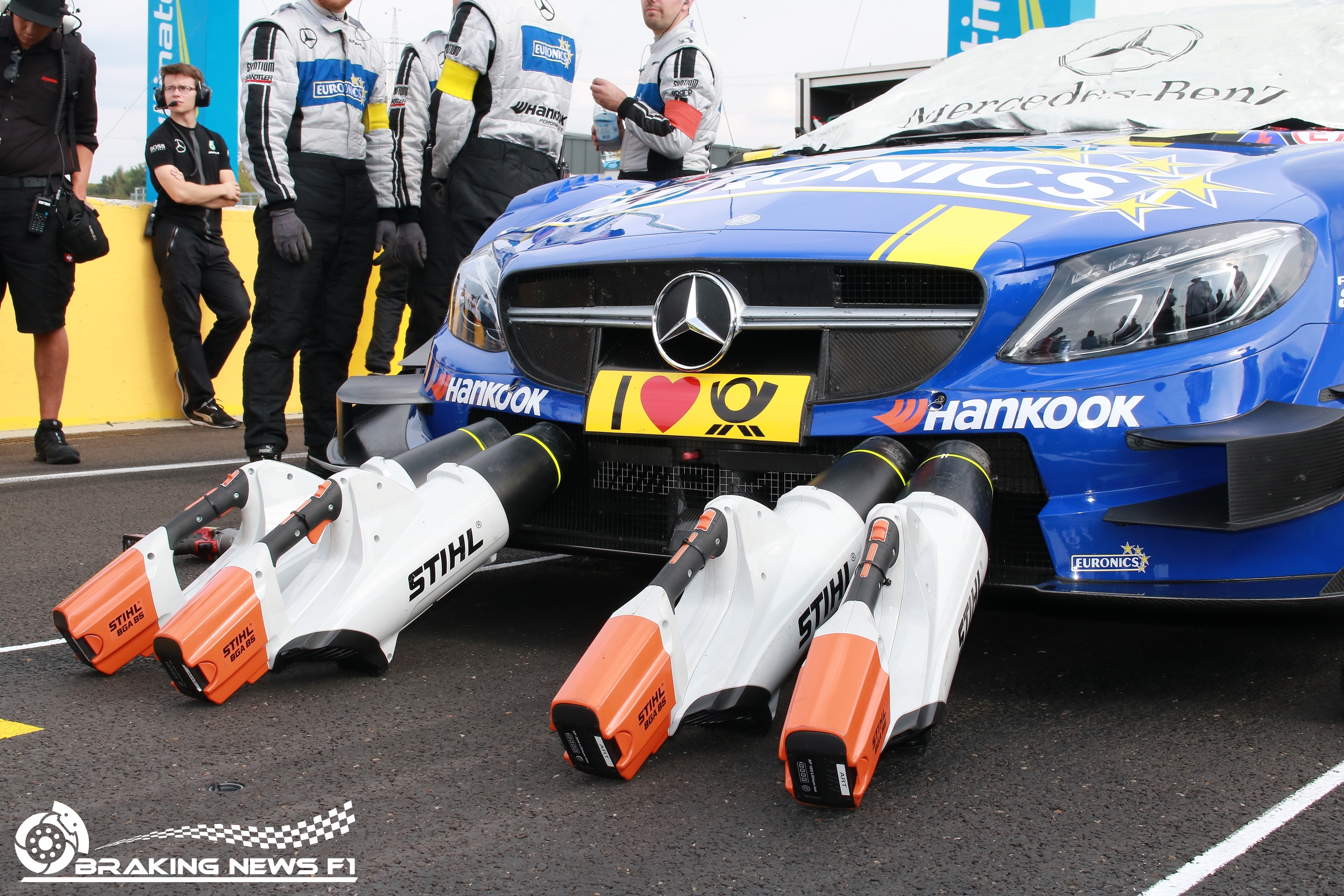 DTM - HIVATALOS: A MERCEDES 6 AUTÓVAL LESZ OTT A RAJTRÁCSON 2017-BEN