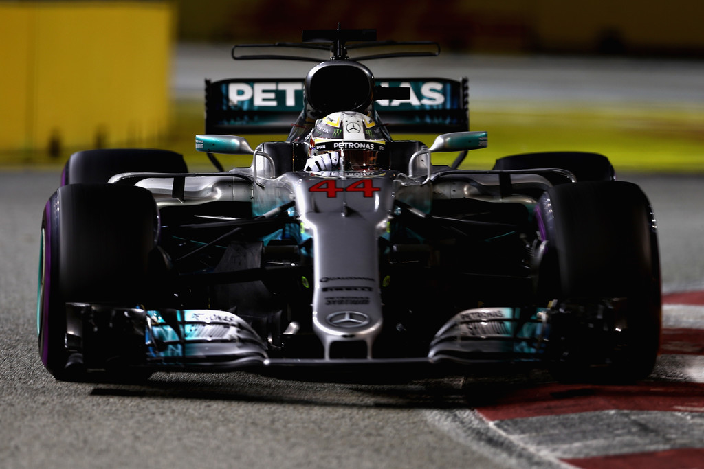 lewis_hamilton_f1_grand_prix_singapore_clq87vuxwuhx.jpg