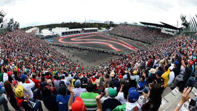 mexican-grand-prix-action-sergio-perez-force-india-mexico-baseball-stadium-formula-1_3371263.jpg