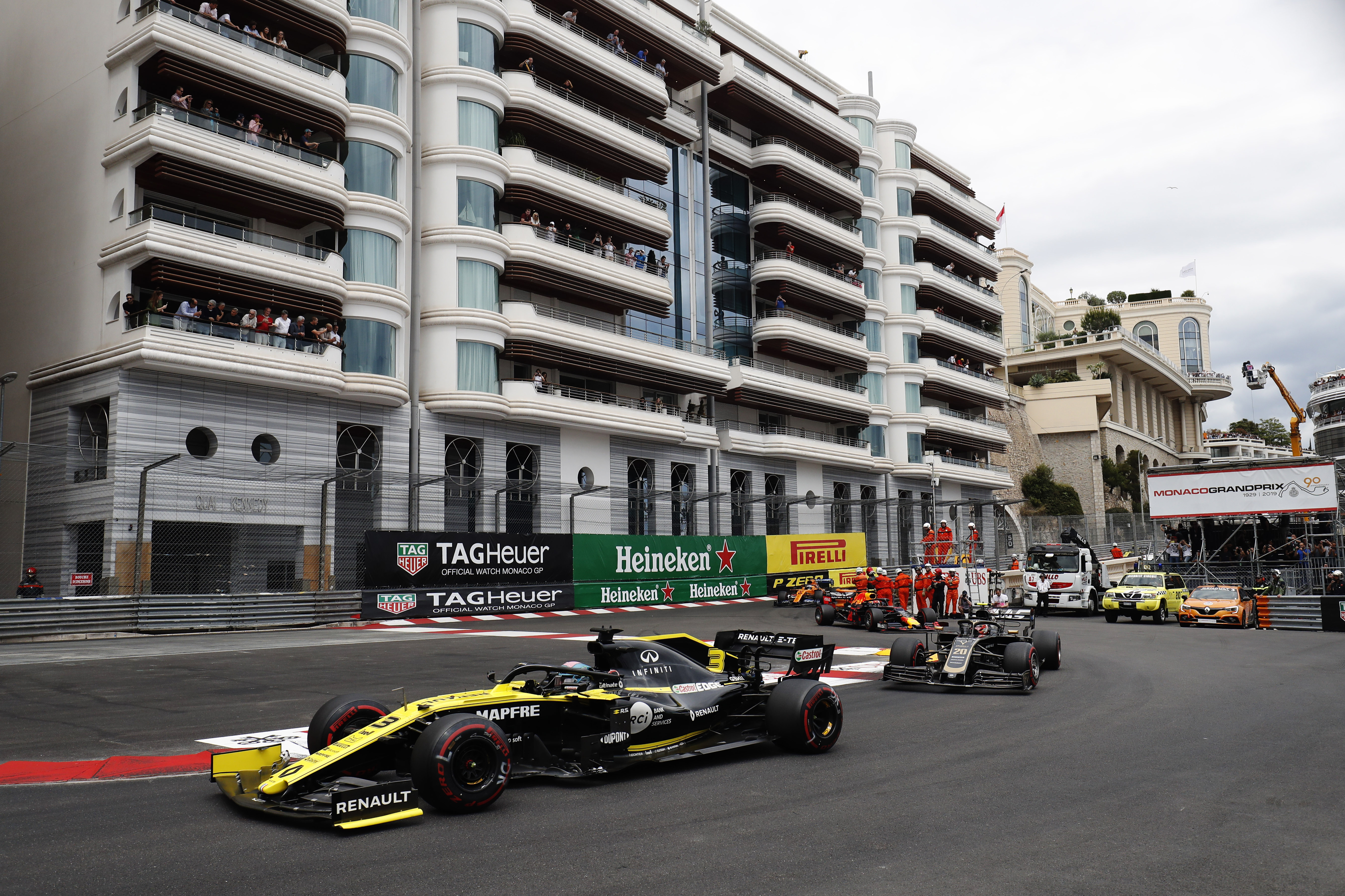 F1: Idén is keresztet vethetünk az utcai versenyekre?