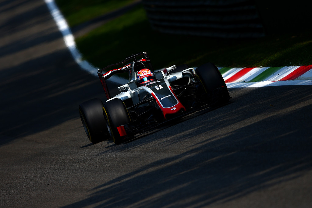 romain_grosjean_f1_grand_prix_italy_practice_oyked-l8mbyx.jpg