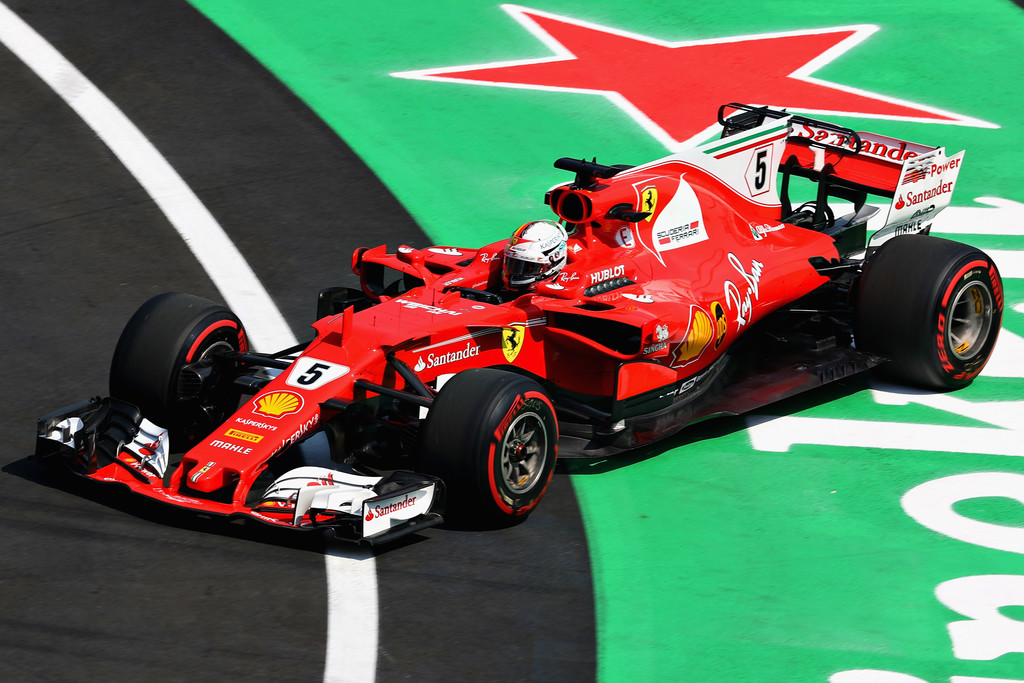 F1 - VETTEL LENYOMTA VERSTAPPENT PÁLYAFUTÁSA 50. POLE-JÁÉRT!