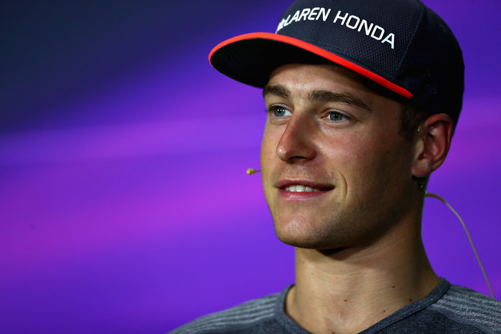 stoffel_vandoorne_european_f1_grand_prix_previews_xg6n64kfhifx.jpg