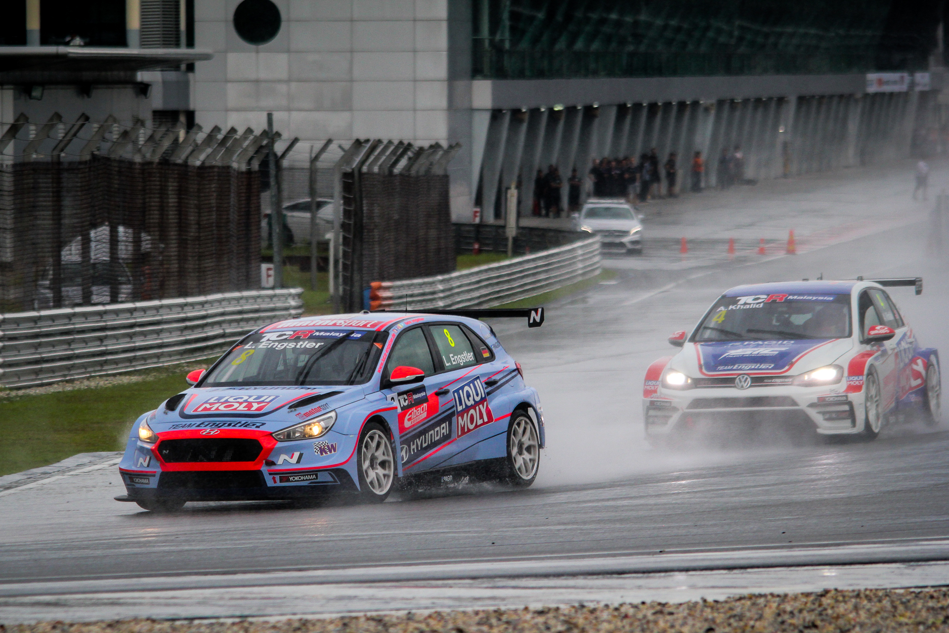 tcr_sepang_engstler2.jpg