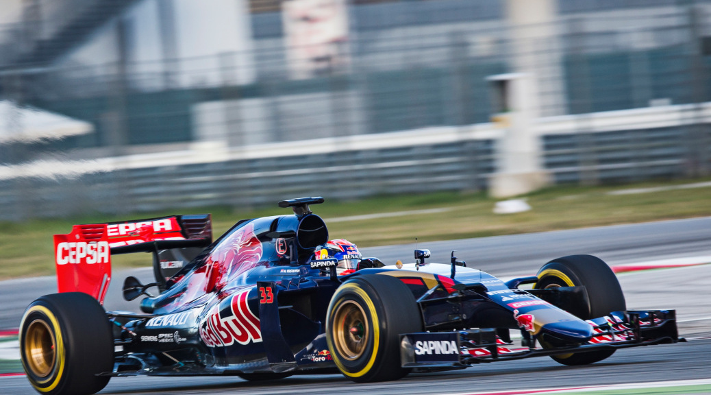 toro-rosso-str10-01.jpg