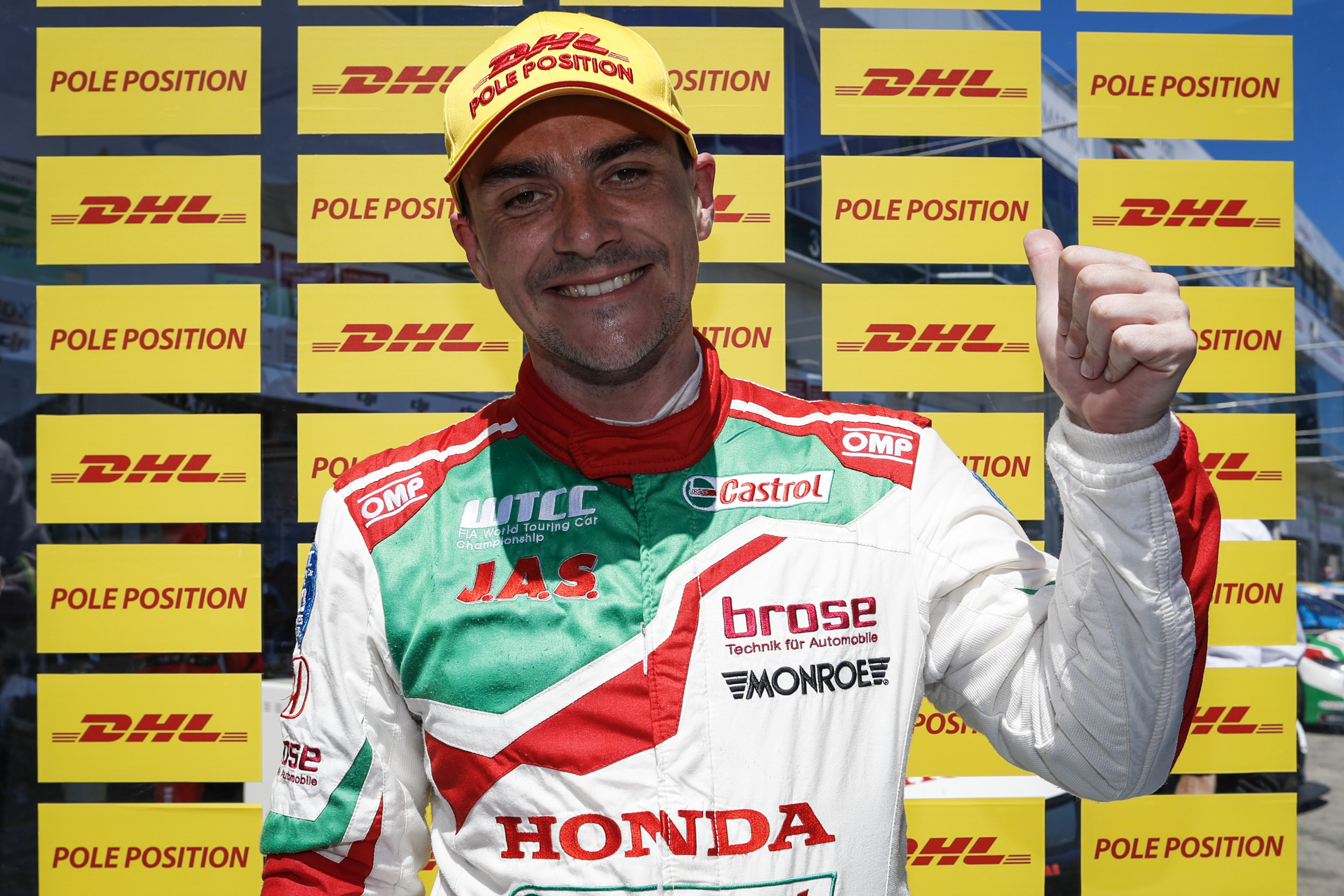 wtcc_norbert_michelisz_celebrationjpg.jpg